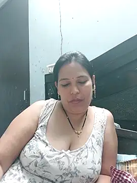 Snapshot of Poojabhabi101 chatting on March 14, 2026, 6:52 am Poojabhabi101 online show from March 14, 2026, 6:52 am
