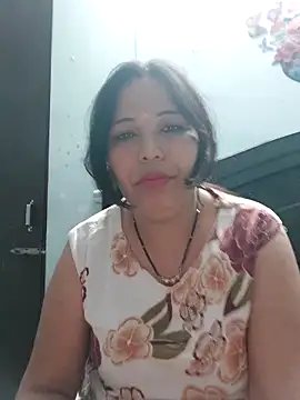 Snapshot of Poojabhabi101 chatting on April 3, 2026, 6:33 am Poojabhabi101 online show from April 3, 2026, 6:33 am