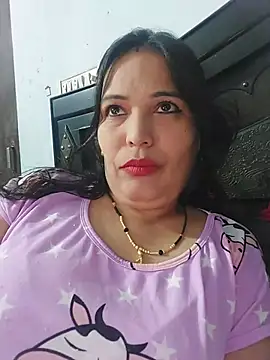 Snapshot of Poojabhabi101 chatting on June 19, 2026, 5:23 am Poojabhabi101 online show from June 19, 2026, 5:23 am