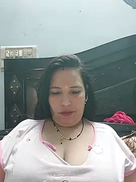 Snapshot of Poojabhabi101 chatting on June 20, 2026, 5:54 am Poojabhabi101 online show from June 20, 2026, 5:54 am