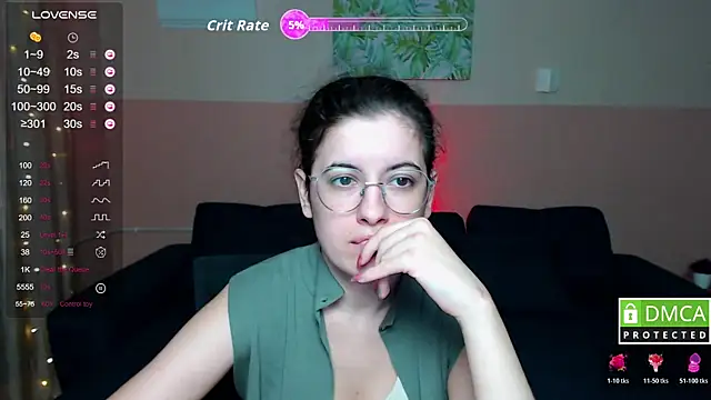 Aminabeatris online show from December 1, 2025, 12:32 pm