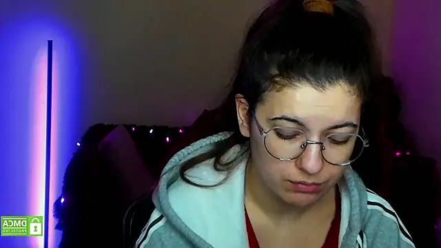 Aminabeatris online show from February 14, 2026, 6:32 am