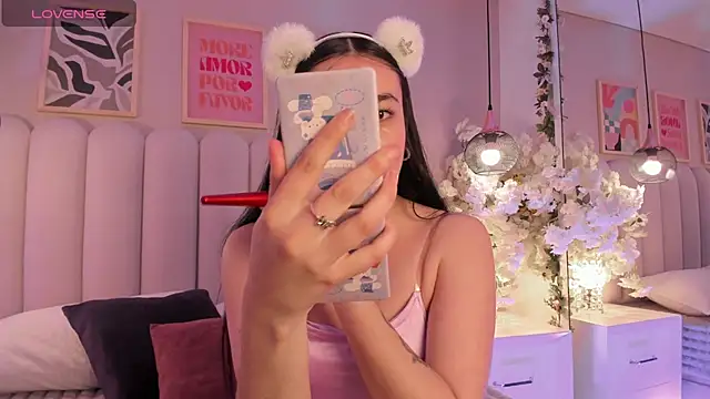 cute  cherry  online show from October 29, 2025, 10:11 pm