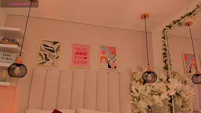 cute  cherry  online show from February 11, 2026, 8:25 pm