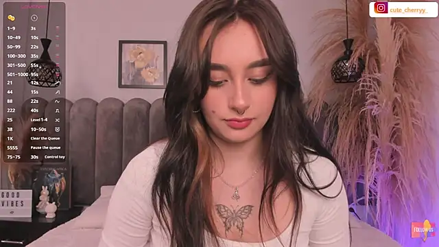 cute  cherry  online show from March 14, 2026, 7:41 pm