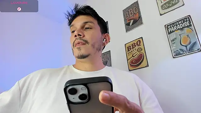 Snapshot of alejandro_stark chatting on February 22, 2026, 1:07 am alejandro stark online show from February 22, 2026, 1:07 am