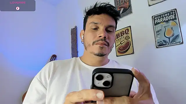 Snapshot of alejandro_stark chatting on February 23, 2026, 11:46 pm alejandro stark online show from February 23, 2026, 11:46 pm