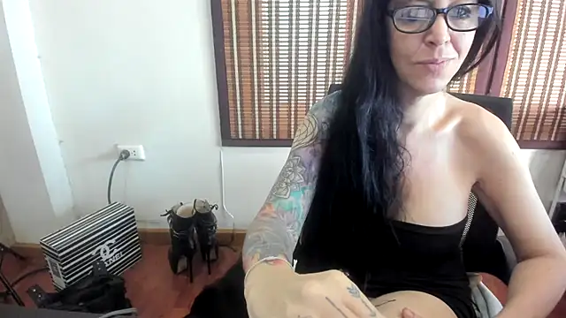 VenusX online show from January 17, 2026, 7:13 am