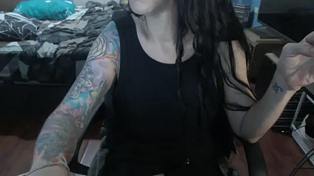 VenusX online show from April 13, 2026, 4:29 am