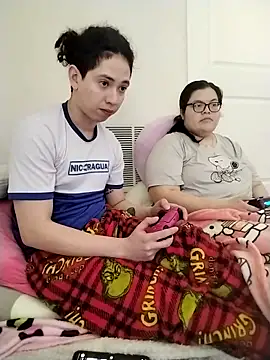 LiverandBrat77 online show from February 5, 2026, 4:55 pm