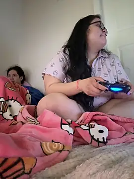 LiverandBrat77 online show from March 12, 2026, 5:52 pm