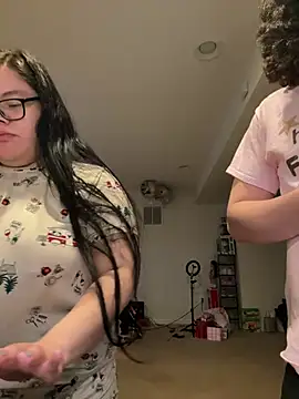 LiverandBrat77 online show from April 11, 2026, 11:20 pm