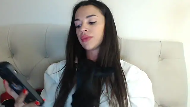 Mika Gold online show from September 24, 2025, 7:50 pm