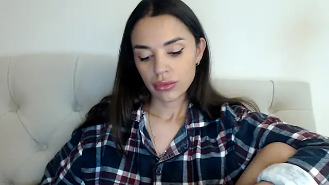 Mika Gold online show from October 9, 2025, 5:33 pm