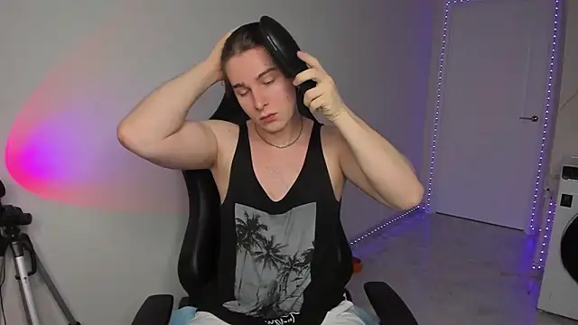 Vincent Strong online show from January 31, 2025, 8:01 am