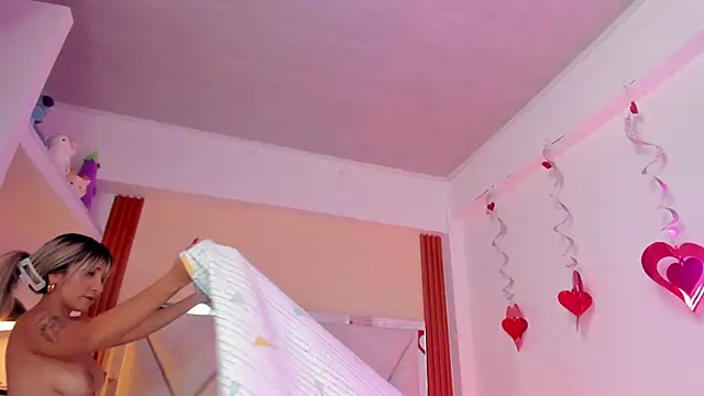 Happy tits online show from January 10, 2025, 9:42 pm