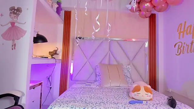 Happy tits online show from March 18, 2025, 6:48 pm