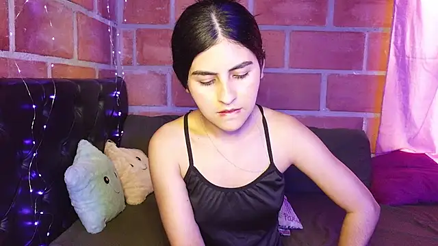 Snapshot of Nathacha chatting on June 26, 2026, 11:09 pm Nathacha online show from June 26, 2026, 11:09 pm