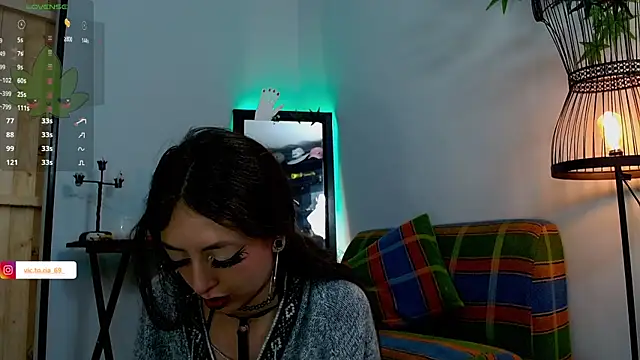 VickyJackson  online show from January 14, 2025, 5:01 pm