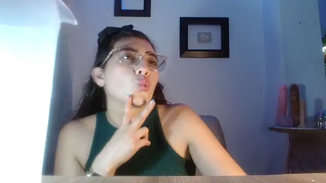 DaMikaela  online show from February 10, 2026, 6:56 pm