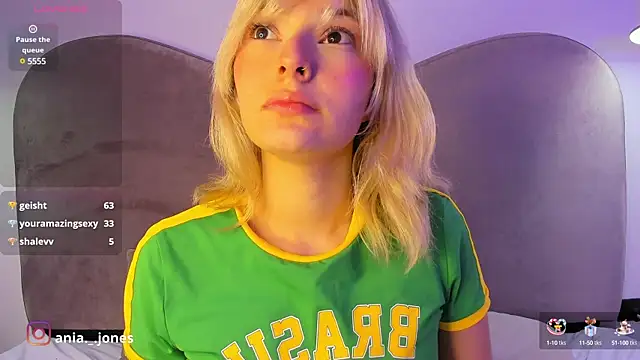 Snapshot of Ania_jones chatting on December 26, 2024, 11:24 pm Ania jones online show from December 26, 2024, 11:24 pm