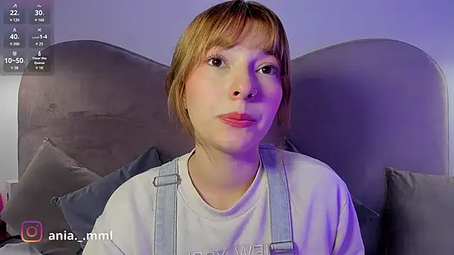 Snapshot of Ania_jones chatting on January 14, 2025, 8:15 pm Ania jones online show from January 14, 2025, 8:15 pm