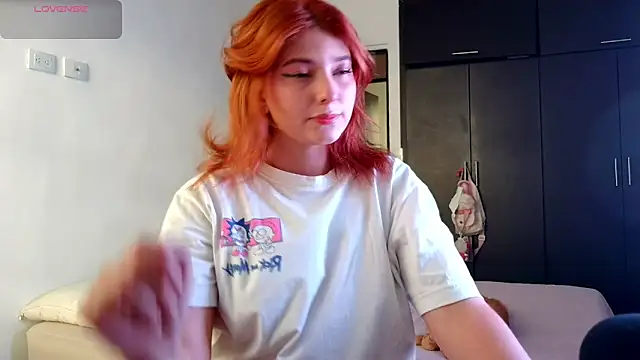 Ania jones online show from November 18, 2025, 9:19 pm