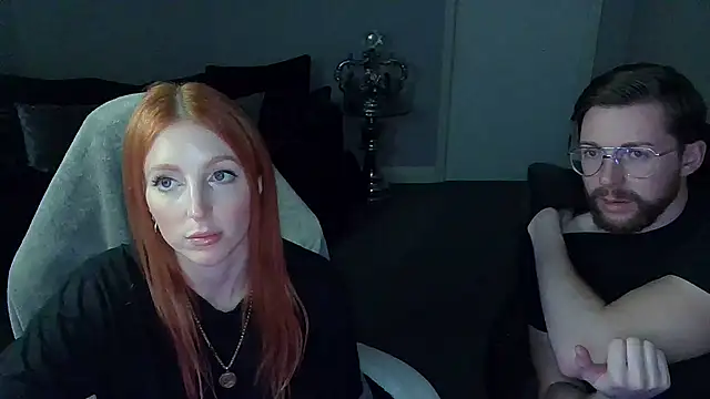 Snapshot of Red_firesquirt chatting on February 15, 2025, 9:37 pm Red firesquirt online show from February 15, 2025, 9:37 pm