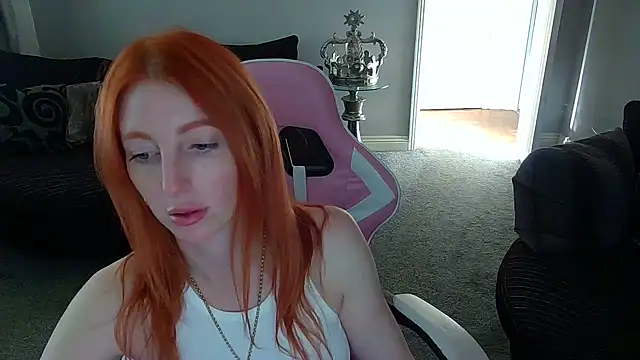 Snapshot of Red_firesquirt chatting on February 24, 2025, 2:26 pm Red firesquirt online show from February 24, 2025, 2:26 pm