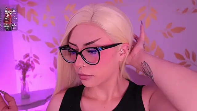 Misselektra   online show from February 11, 2026, 5:12 am