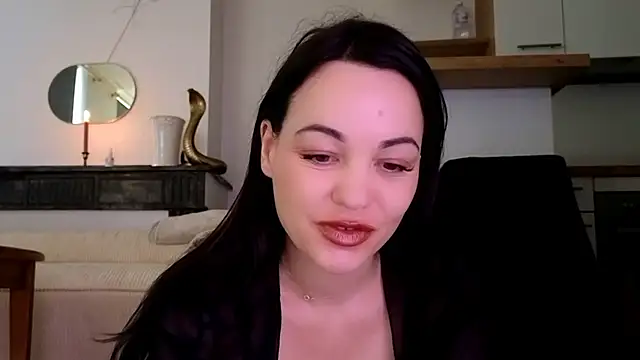 Lilie romeo online show from December 3, 2024, 11:22 am