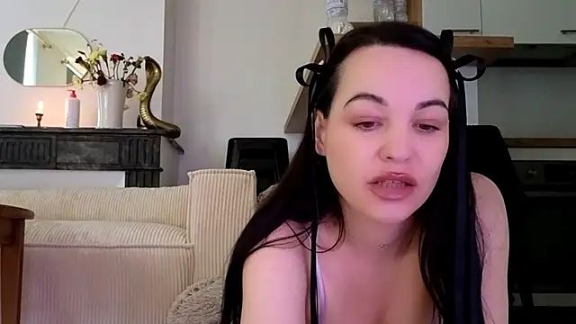 Lilie romeo online show from December 14, 2024, 11:39 am