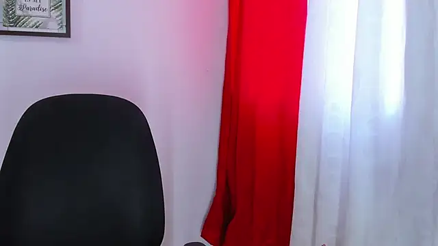 Snapshot of Victoria_Caruso chatting on December 16, 2024, 9:41 pm Victoria Caruso online show from December 16, 2024, 9:41 pm