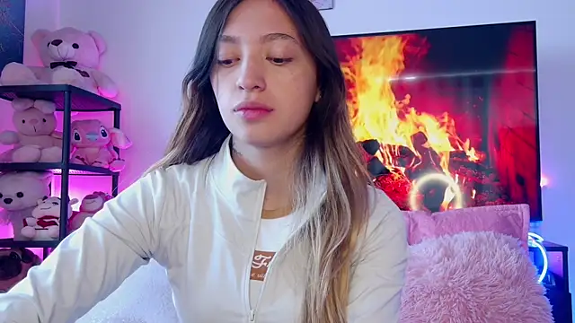 TiffanyBela online show from February 25, 2026, 7:45 pm