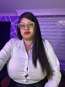 MiiaaJoness online show from October 30, 2025, 3:46 pm