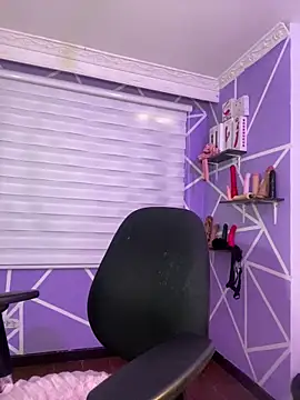 MiiaaJoness online show from February 5, 2026, 5:17 pm