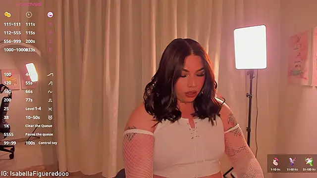 Snapshot of IsabellaFigueredo__ chatting on December 4, 2024, 1:03 am IsabellaFigueredo   online show from December 4, 2024, 1:03 am