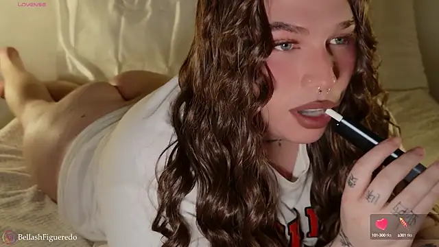 Snapshot of IsabellaFigueredo__ chatting on September 30, 2025, 9:09 pm IsabellaFigueredo   online show from September 30, 2025, 9:09 pm