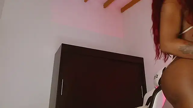 Snapshot of Ebony_D0ll chatting on September 18, 2025, 11:40 pm Ebony D0ll online show from September 18, 2025, 11:40 pm