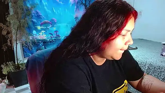 girl milk2 online show from February 3, 2025, 12:25 pm