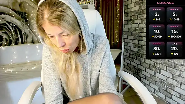 Eva Melow online show from February 22, 2025, 5:13 pm