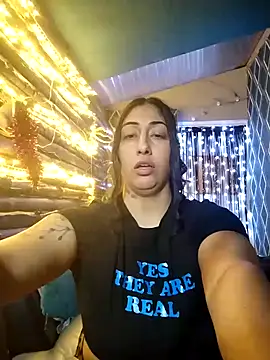 Snapshot of Hotasiansensation chatting on December 19, 2024, 4:24 pm Hotasiansensation online show from December 19, 2024, 4:24 pm