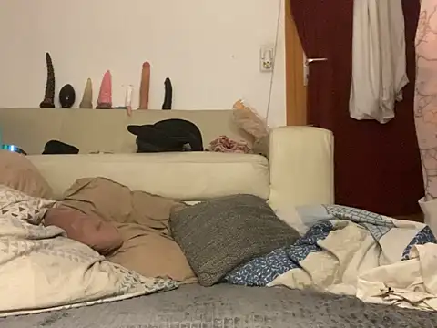 AnitaGape online show from February 9, 2025, 7:30 pm