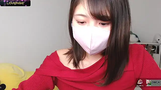 SUZU  online show from February 10, 2025, 4:04 pm