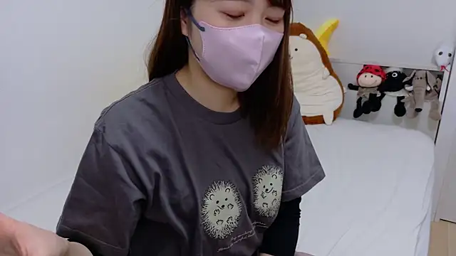 SUZU  online show from February 27, 2025, 2:21 pm