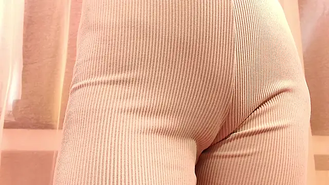 Snapshot of SecretAnni chatting on February 9, 2025, 3:01 pm SecretAnni online show from February 9, 2025, 3:01 pm