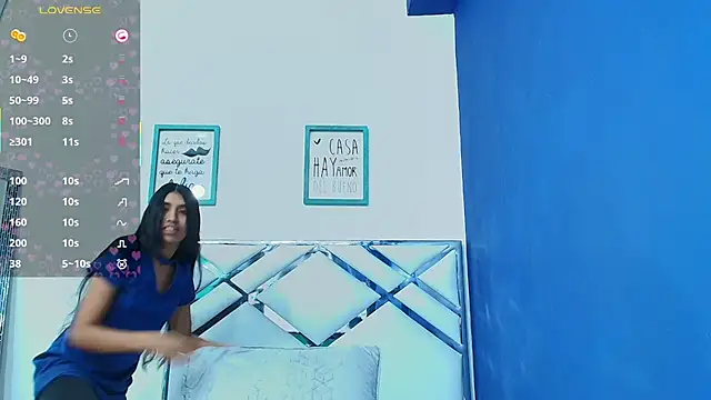 Snapshot of littlee_emilyy_ chatting on February 14, 2025, 3:00 am littlee emilyy  online show from February 14, 2025, 3:00 am