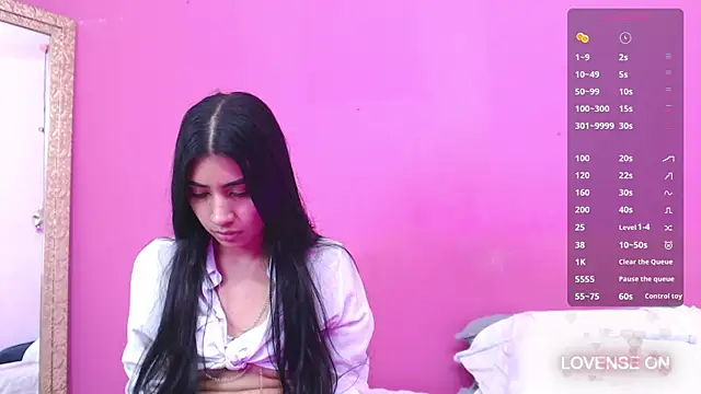 Snapshot of littlee_emilyy_ chatting on March 22, 2025, 8:51 am littlee emilyy  online show from March 22, 2025, 8:51 am