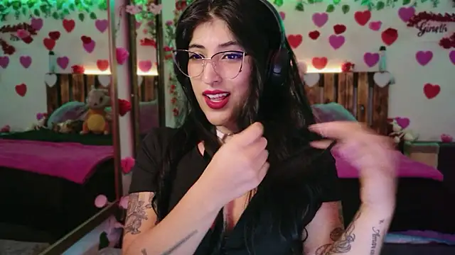 azahar  ziiz online show from February 15, 2026, 8:27 pm