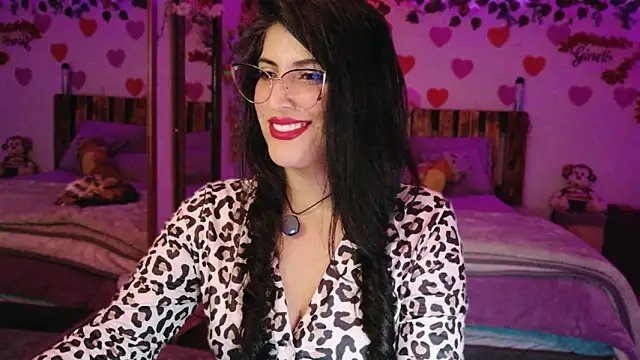 azahar  ziiz online show from February 26, 2026, 1:04 am